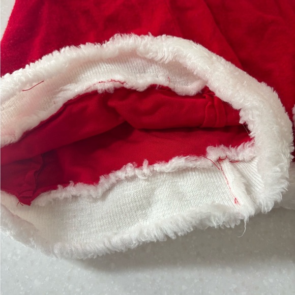 Christmas dress with 3 Santa hats- Mrs. Claus & helpers - Picture 9 of 11